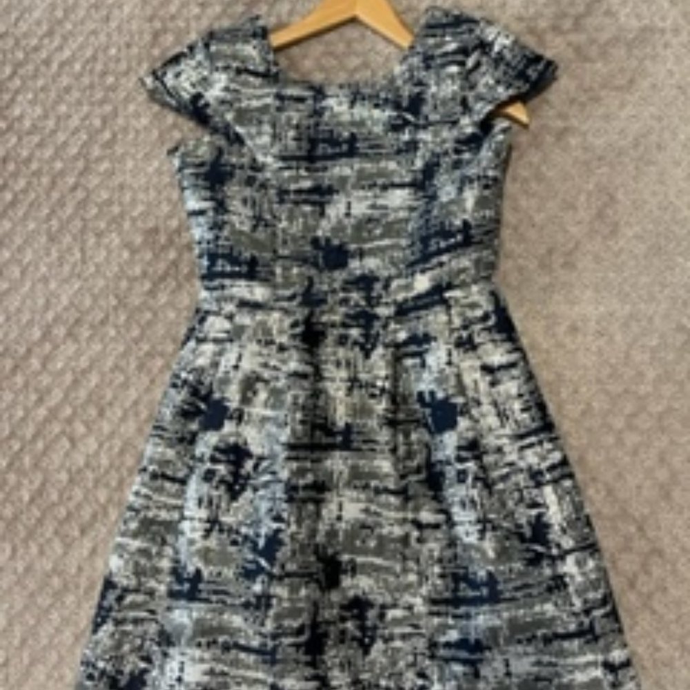 BD JUNIOR PARTY DRESS. SIZE 2